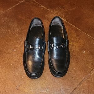 Gucci Black Leather Loafers with Silver Detail